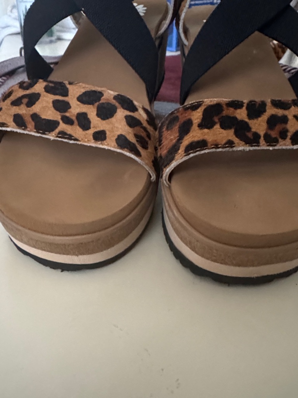 Yellow Box Leopard Toe Strap with Black Cross-Strap Sandals - Picture 7 of 8